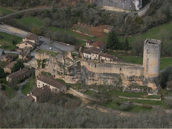 Gavaudun : chateau cathare